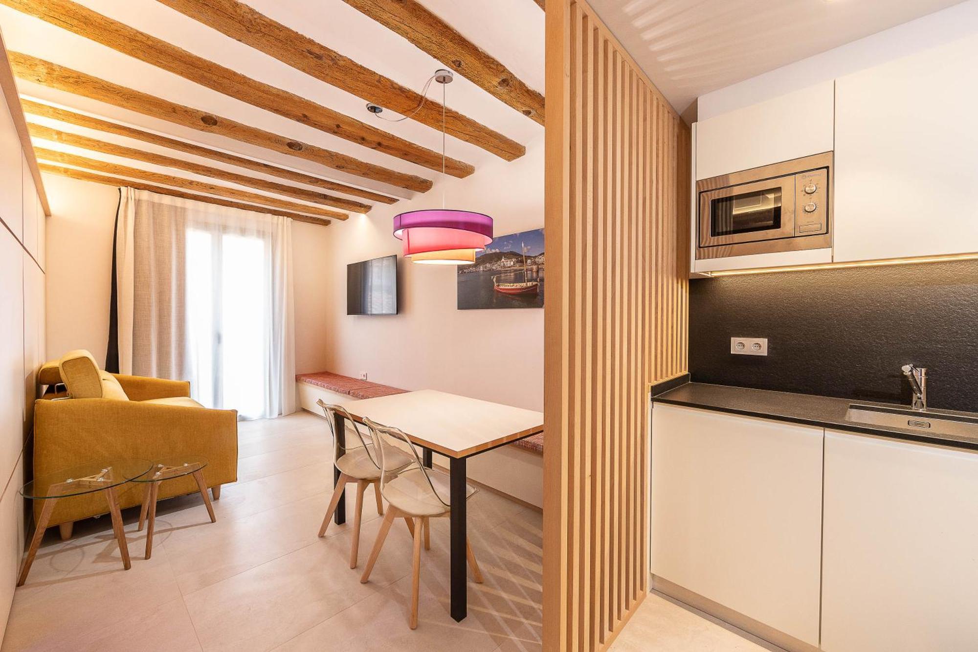 C&C Apartments Figueres  Exteriér fotografie