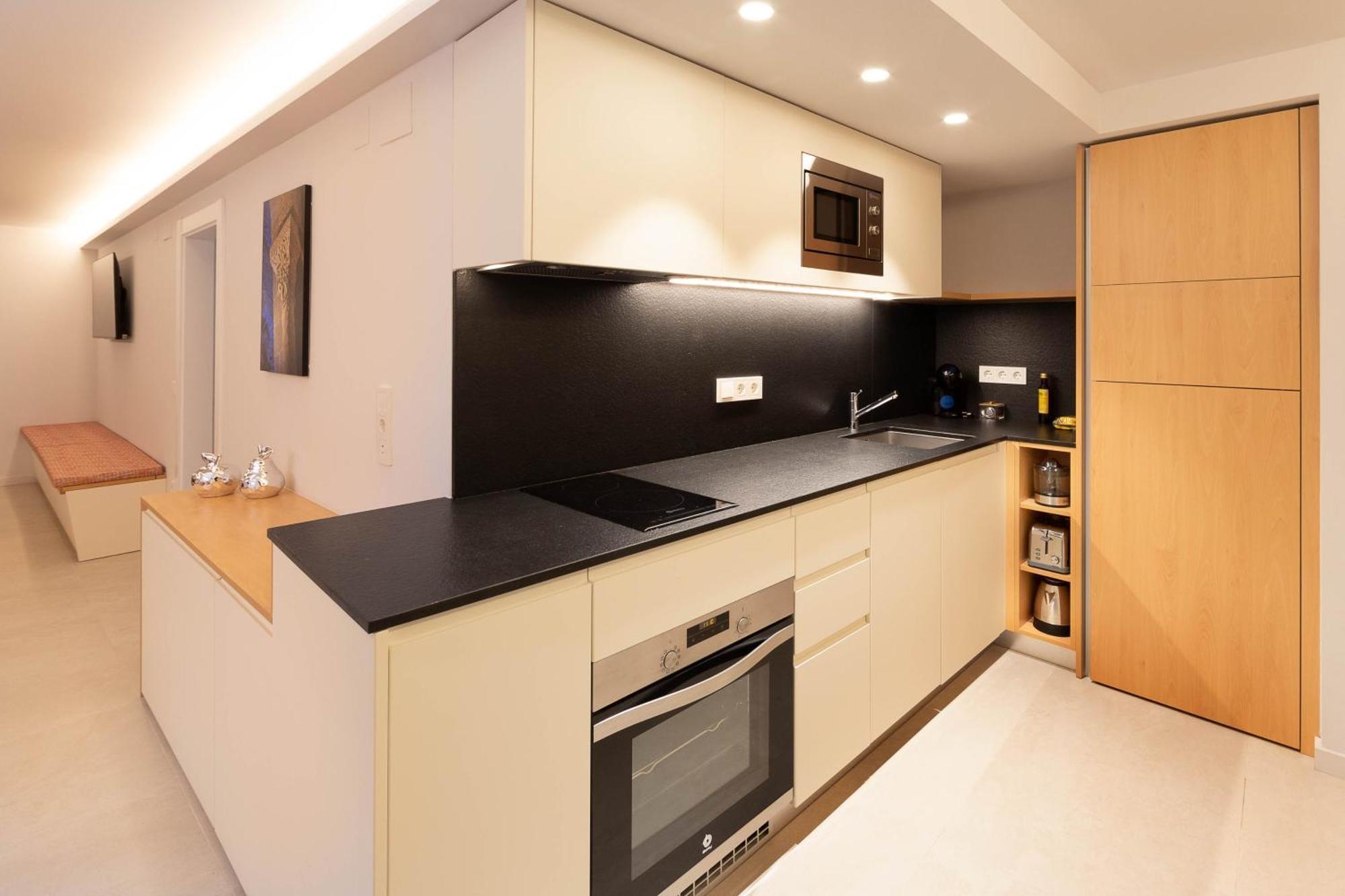 C&C Apartments Figueres  Exteriér fotografie