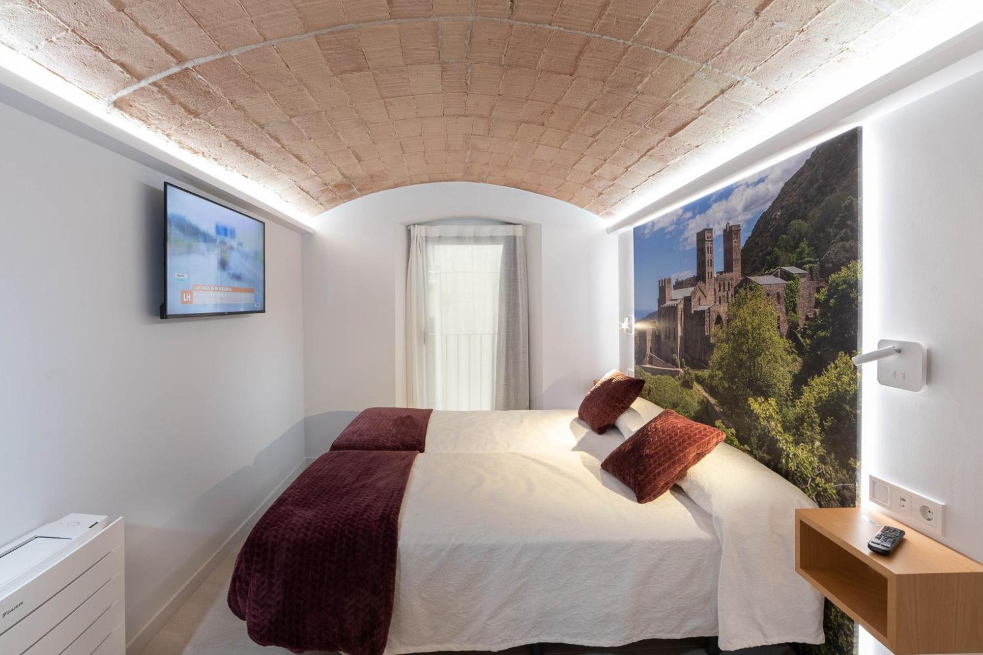 C&C Apartments Figueres  Exteriér fotografie